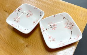 桜四角白地
